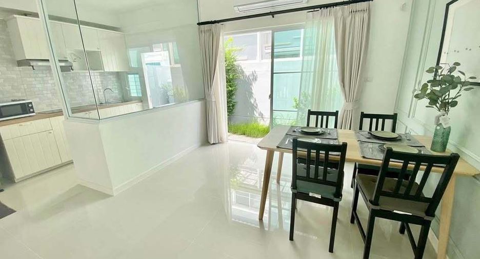 Reihenhaus zur Miete mit 3 Zimmer in Prawet, Bangkok
