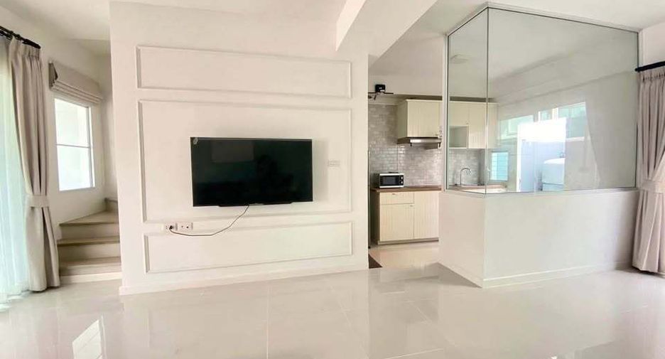 Reihenhaus zur Miete mit 3 Zimmer in Prawet, Bangkok
