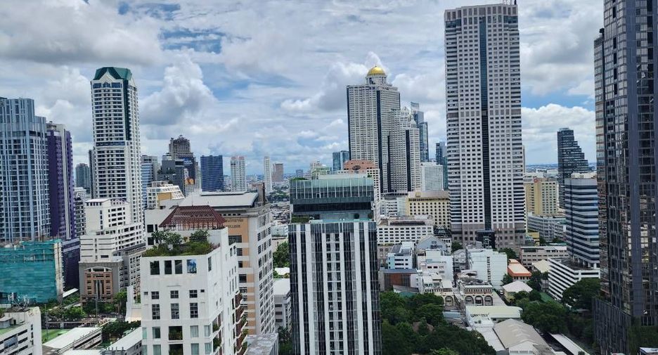 For rent 2 bedrooms condo in Sathon, Bangkok