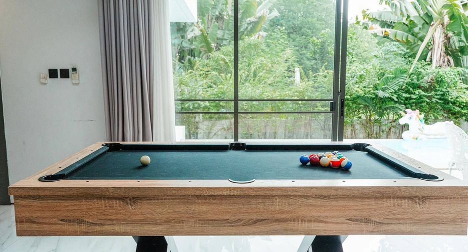 For rent 4 bedrooms house in Bang Na, Bangkok