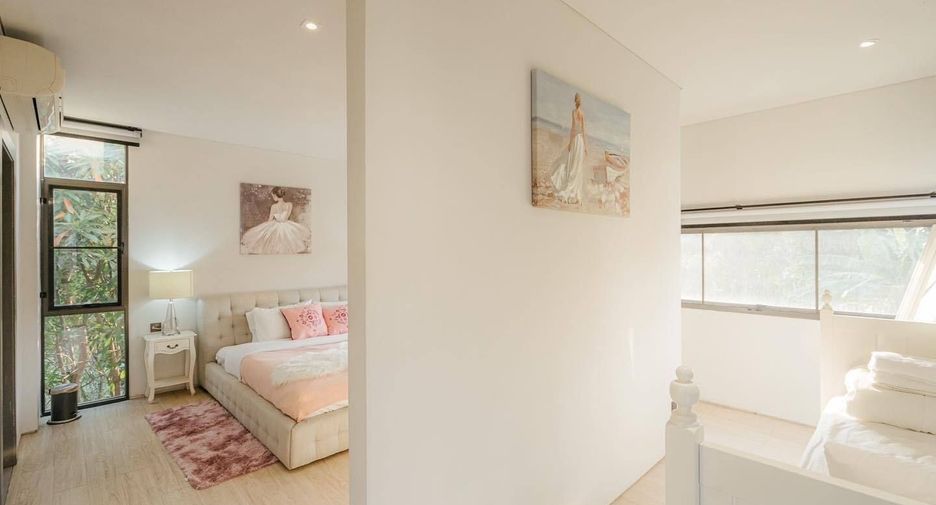 For rent 4 bedrooms house in Bang Na, Bangkok