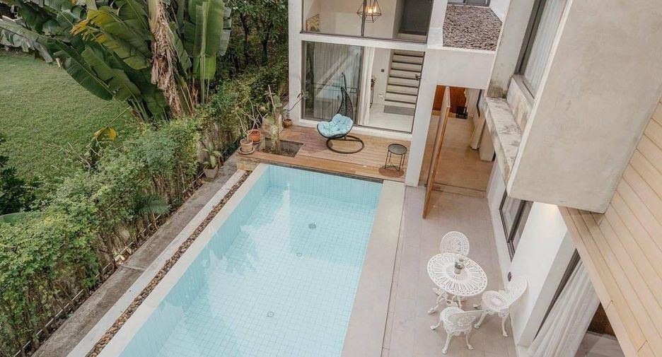 For rent 4 bedrooms house in Bang Na, Bangkok