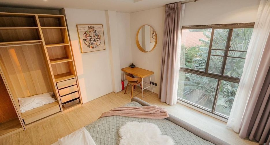 For rent 4 bedrooms house in Bang Na, Bangkok
