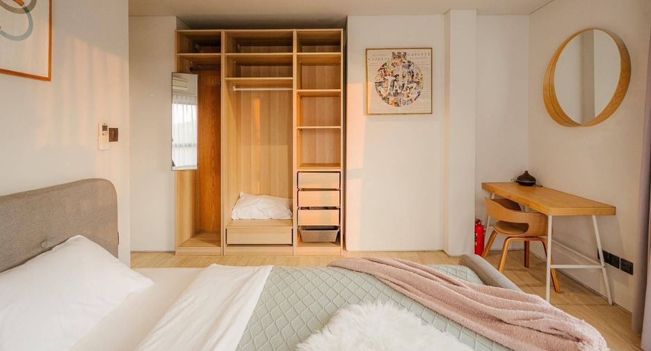 For rent 4 bedrooms house in Bang Na, Bangkok