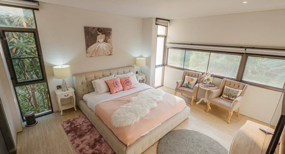 For rent 4 bedrooms house in Bang Na, Bangkok