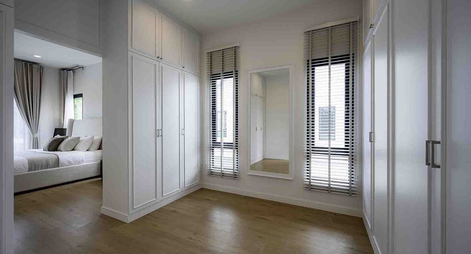 For rent 4 bedrooms house in Saphan Sung, Bangkok