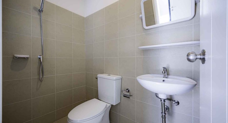 For rent 4 bedrooms house in Saphan Sung, Bangkok