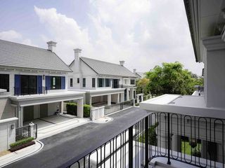 Haus zur Miete mit 4 Zimmer in Saphan Sung, Bangkok