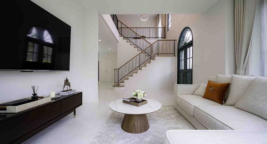 For rent 4 bedrooms house in Saphan Sung, Bangkok