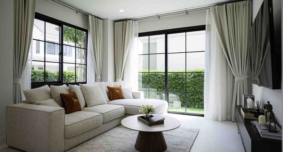 For rent 4 bedrooms house in Saphan Sung, Bangkok