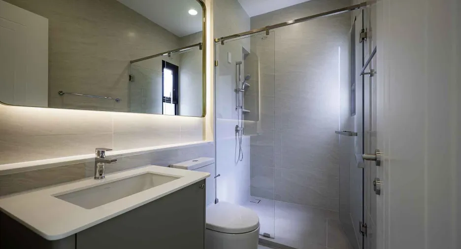 For rent 4 bedrooms house in Saphan Sung, Bangkok