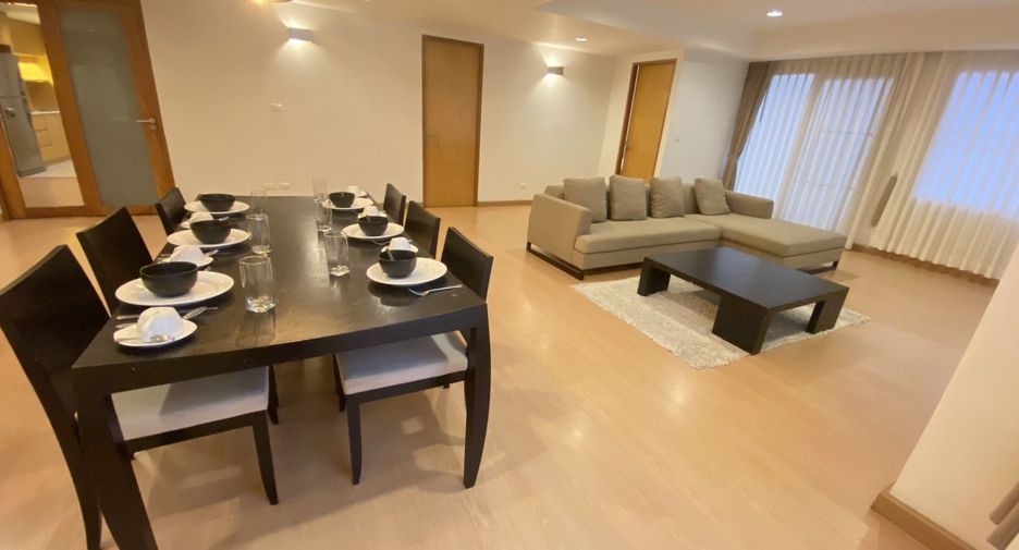 Condo en alquiler de 3 habitaciones en Watthana, Bangkok