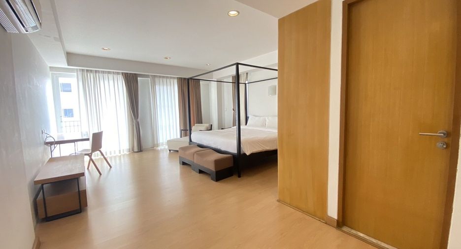 Condo en alquiler de 3 habitaciones en Watthana, Bangkok