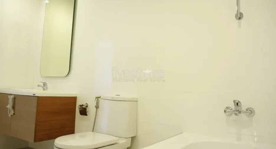 For rent 4 ベッドルーム condo in Watthana, Bangkok