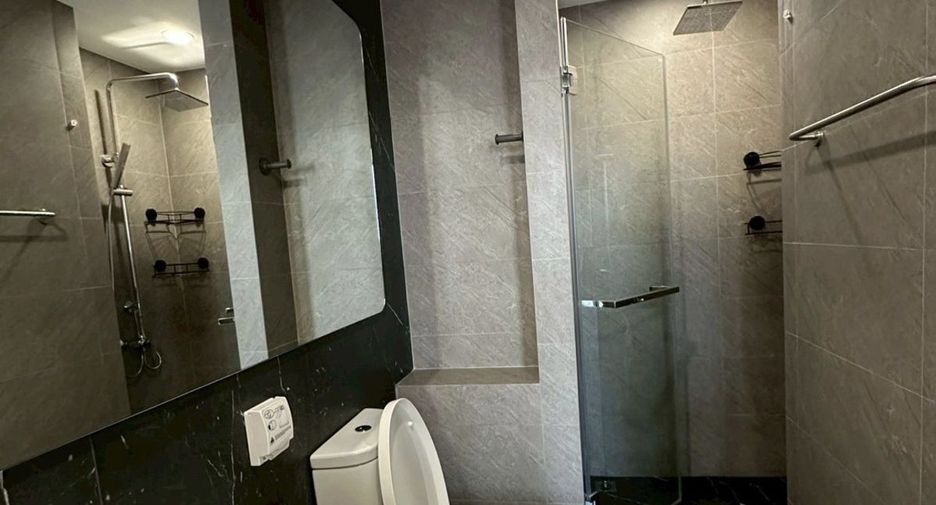 Condo en alquiler de 1 habitaciones en Bang Na, Bangkok