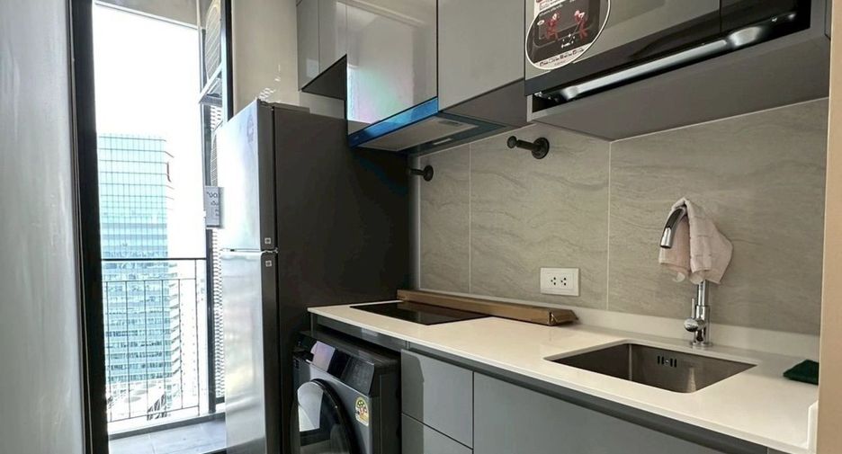 Condo en alquiler de 1 habitaciones en Bang Na, Bangkok
