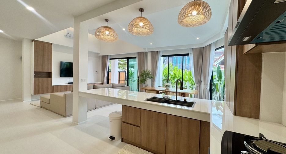 Haus zur Miete mit 3 Zimmer in Mueang Phuket, Phuket