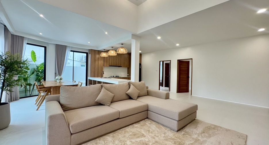 Haus zur Miete mit 3 Zimmer in Mueang Phuket, Phuket