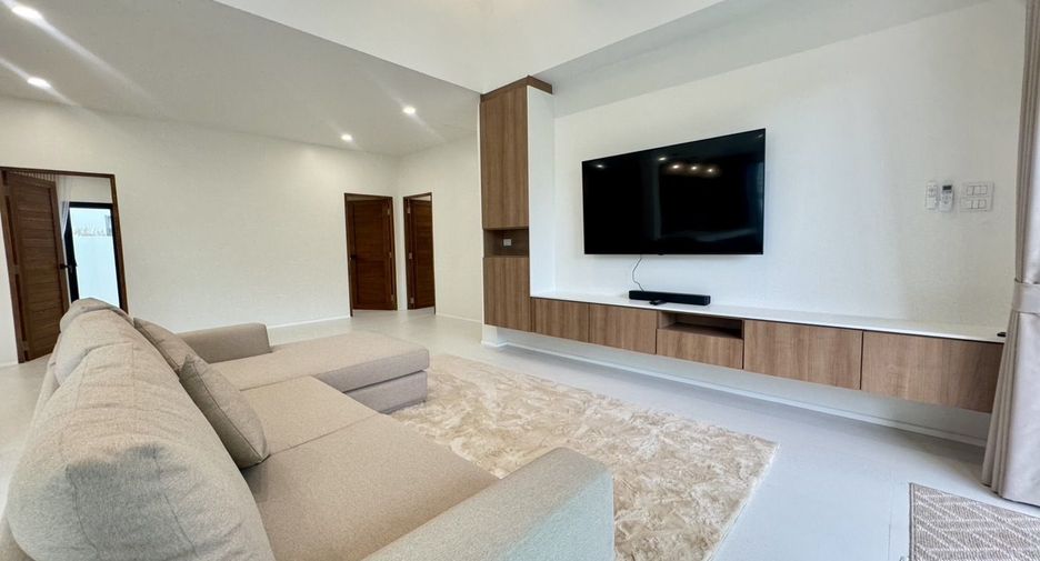 Haus zur Miete mit 3 Zimmer in Mueang Phuket, Phuket