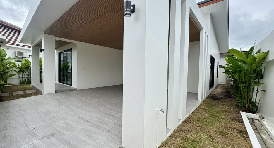 Haus zur Miete mit 3 Zimmer in Mueang Phuket, Phuket