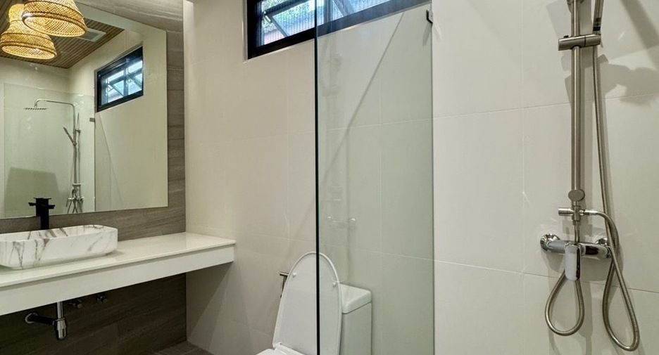 Haus zur Miete mit 3 Zimmer in Mueang Phuket, Phuket