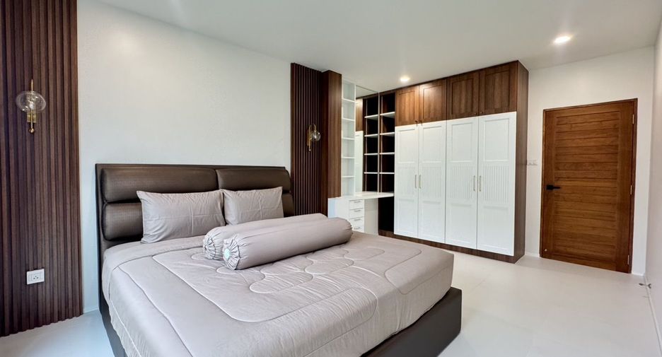Haus zur Miete mit 3 Zimmer in Mueang Phuket, Phuket