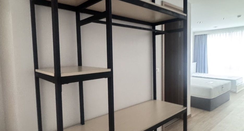 For rent 4 bedrooms apartment in Sathon, Bangkok