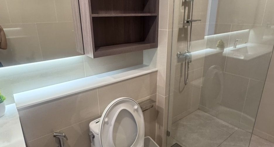 For rent 4 bedrooms apartment in Sathon, Bangkok