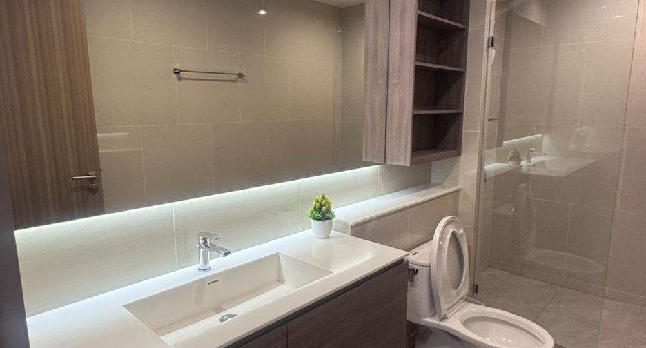 For rent 4 bedrooms apartment in Sathon, Bangkok