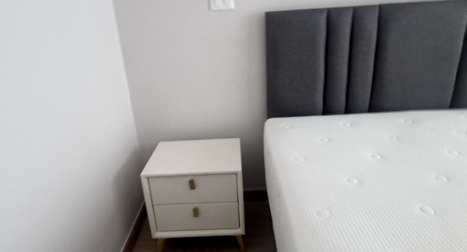 For rent 4 bedrooms apartment in Sathon, Bangkok