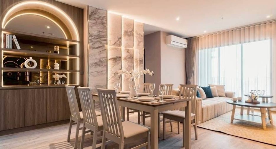 For rent 2 bedrooms condo in Watthana, Bangkok