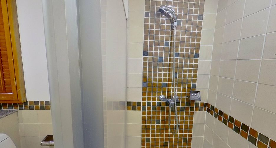For sale 2 bedrooms condo in Dusit, Bangkok