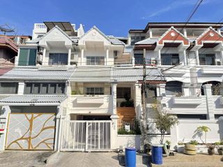 À louer 3 chambres maison à Prawet, Bangkok