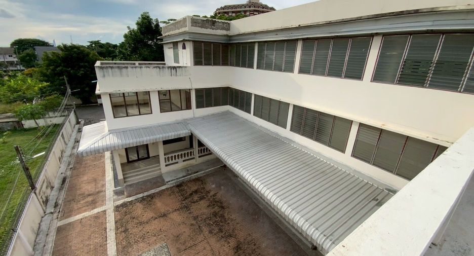 For rent studio house in Bang Na, Bangkok