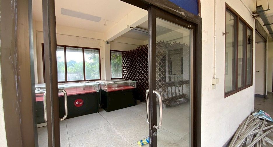 For rent studio house in Bang Na, Bangkok