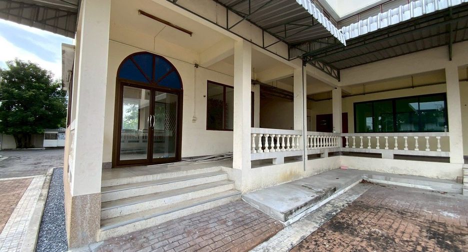 For rent studio house in Bang Na, Bangkok