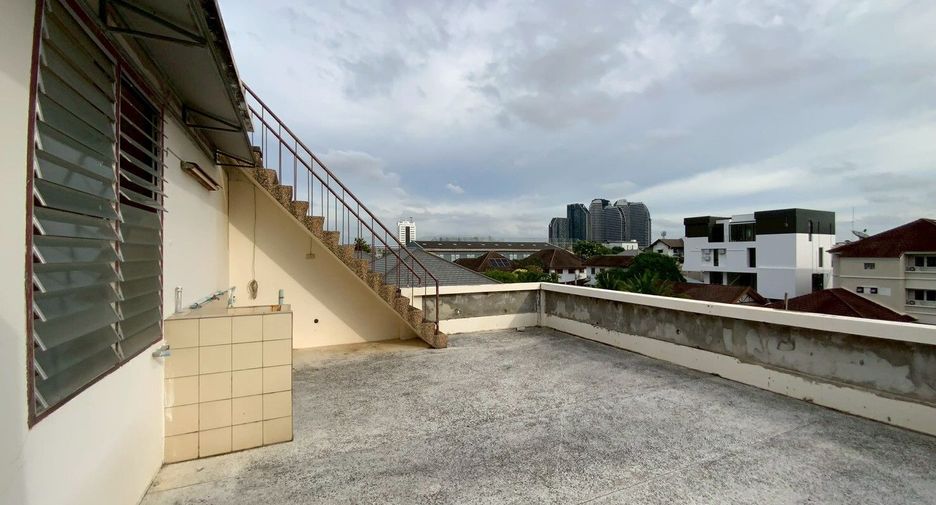 For rent studio house in Bang Na, Bangkok