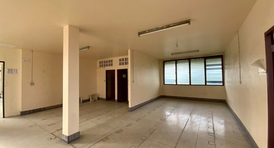 For rent studio house in Bang Na, Bangkok