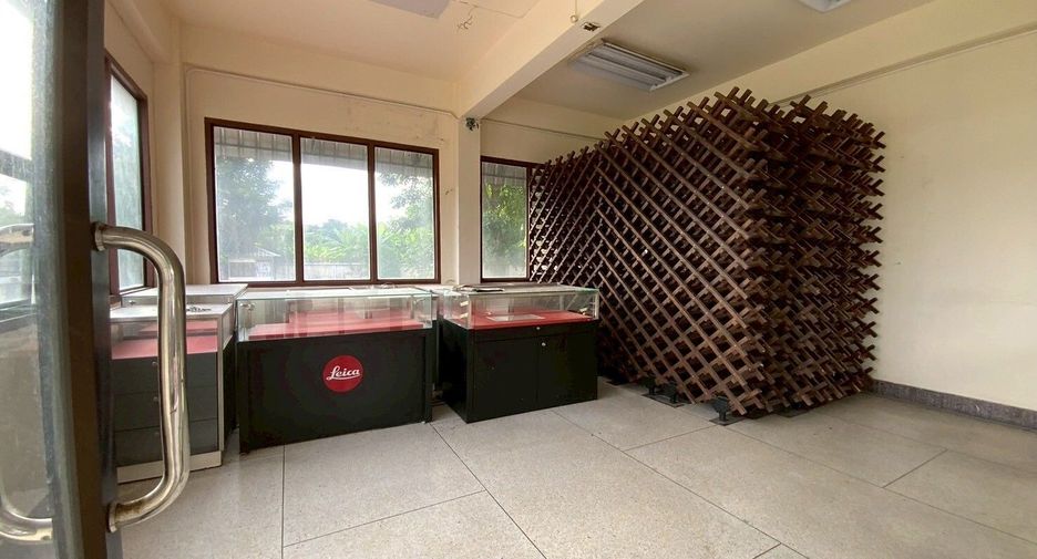 For rent studio house in Bang Na, Bangkok