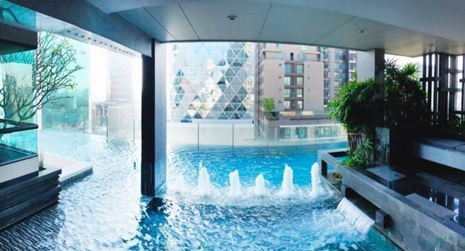 For sale 2 ベッドルーム condo in Phaya Thai, Bangkok