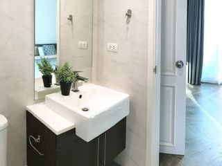 For sale 2 ベッドルーム condo in Phaya Thai, Bangkok