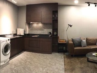 For sale 2 ベッドルーム condo in Phaya Thai, Bangkok