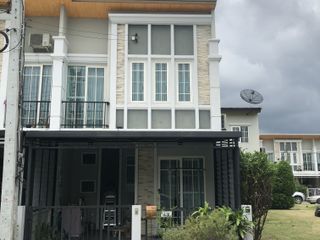 出售 2 卧室 联排别墅 在 Bang Khen, 曼谷