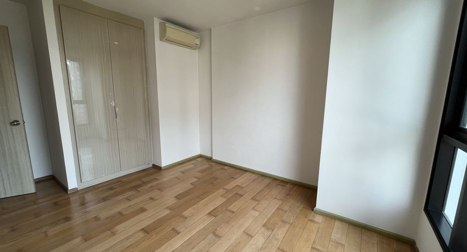 For sale 2 bedrooms condo in Khlong San, Bangkok