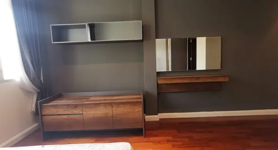 For rent 3 bedrooms condo in Watthana, Bangkok