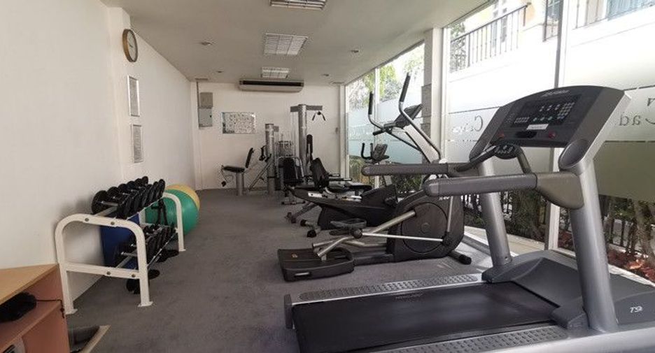 For rent 3 bedrooms condo in Watthana, Bangkok