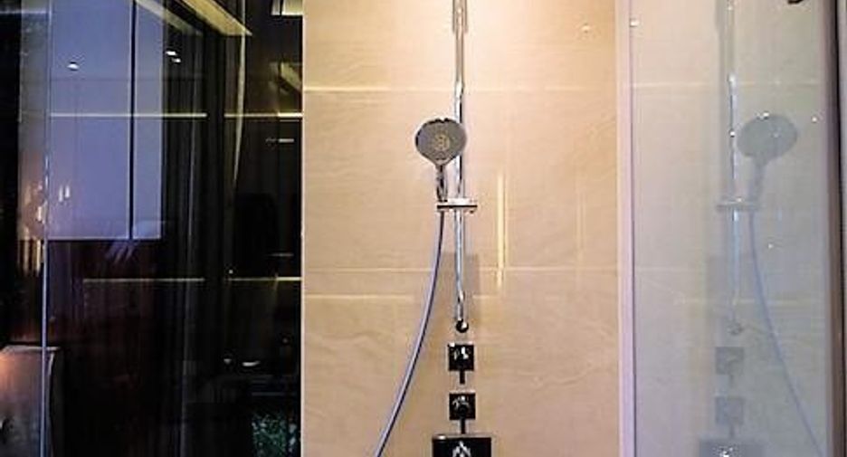 Wohnung zum Kauf mit 1 Zimmer in Bang Rak, Bangkok