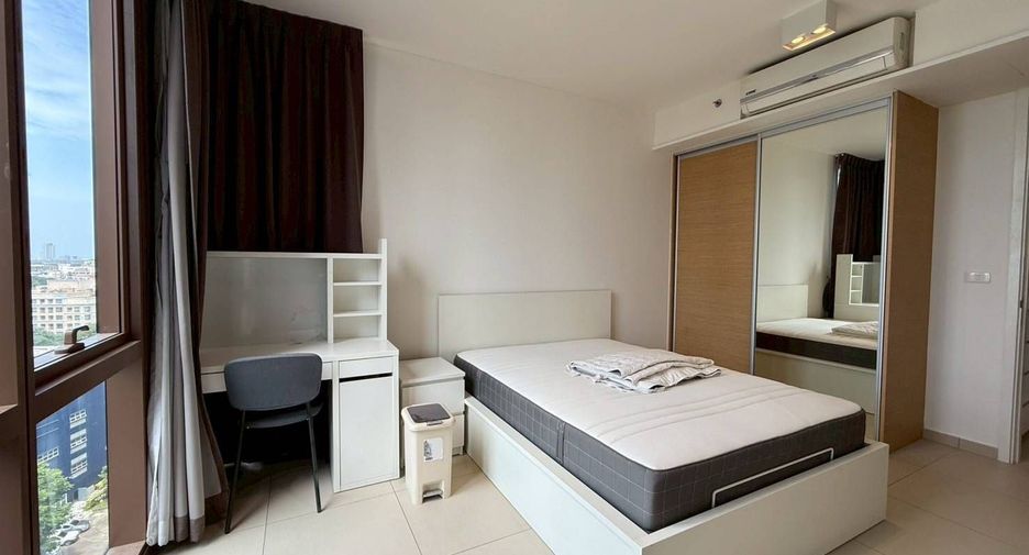 For rent 2 bedrooms condo in Khlong Toei, Bangkok