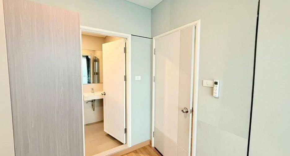 For rent studio condo in Yan Nawa, Bangkok