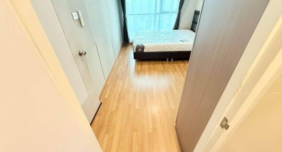 For rent studio condo in Yan Nawa, Bangkok